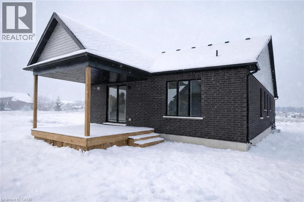 113 THACKERAY WAY - Photo 2 of 7, Harriston, Ontario