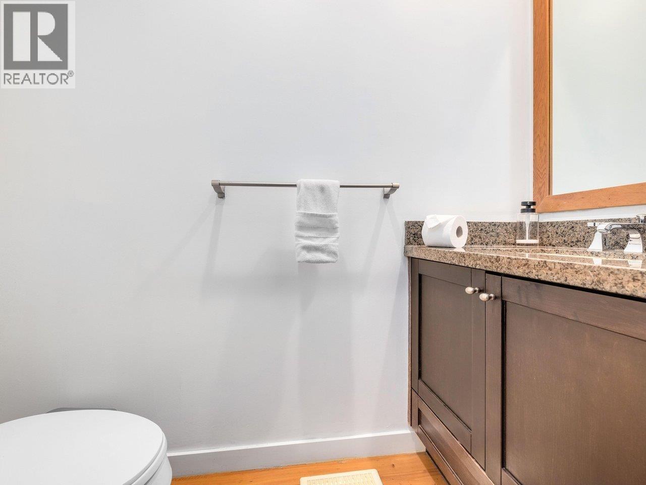 123 250 SALTER STREET, New Westminster