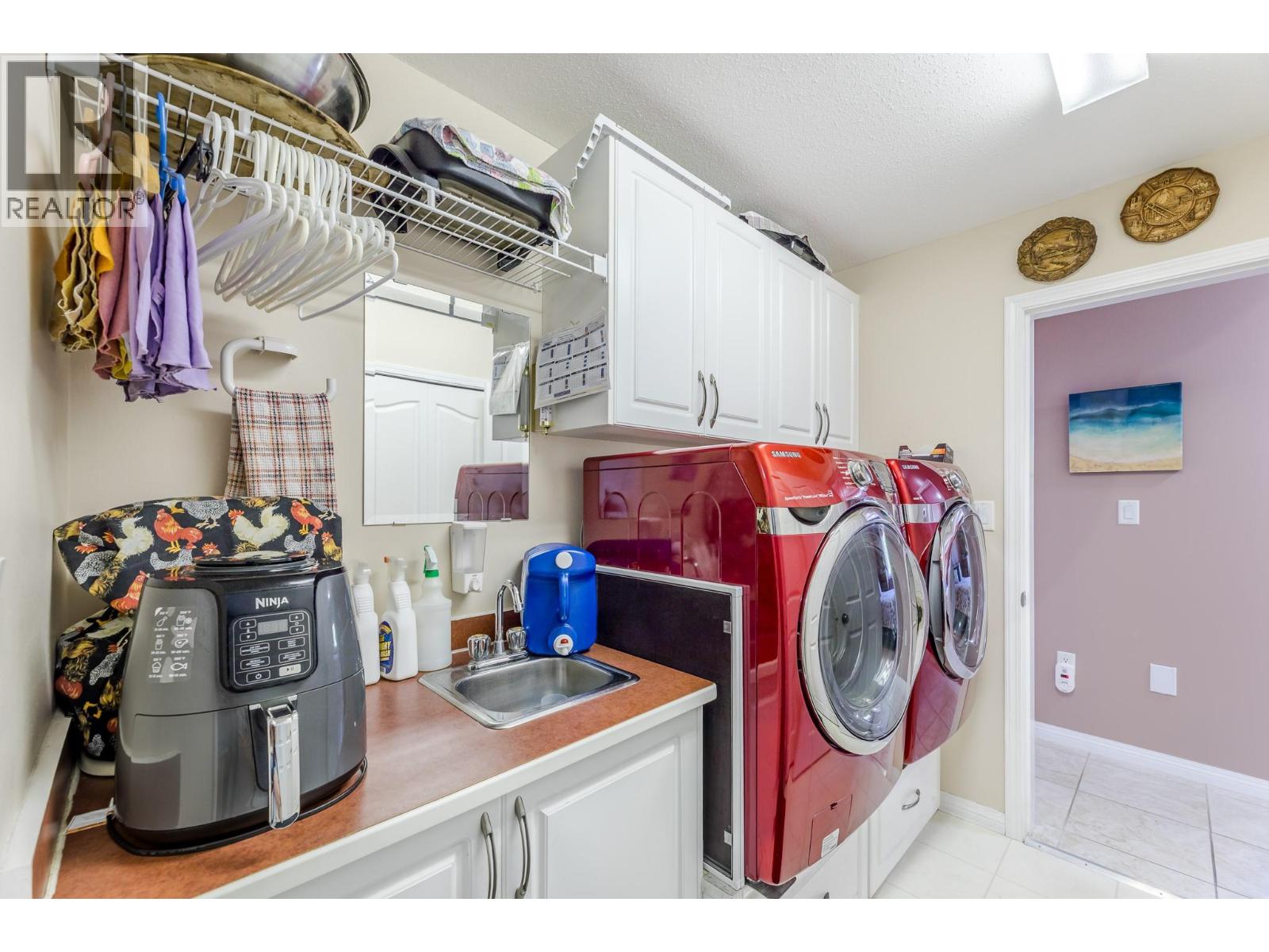  517 Vanderlinde Drive, Keremeos