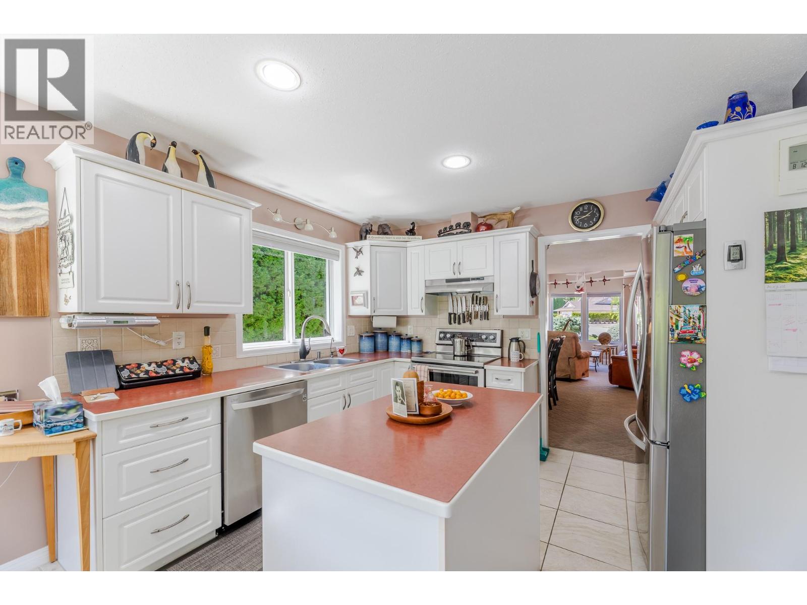  517 Vanderlinde Drive, Keremeos