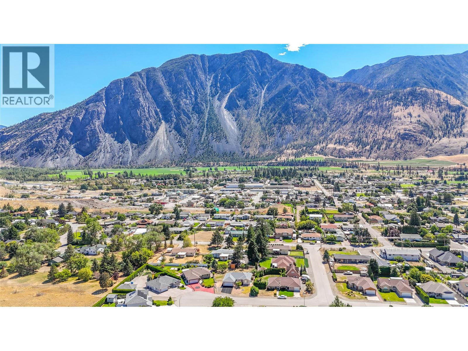  517 Vanderlinde Drive, Keremeos
