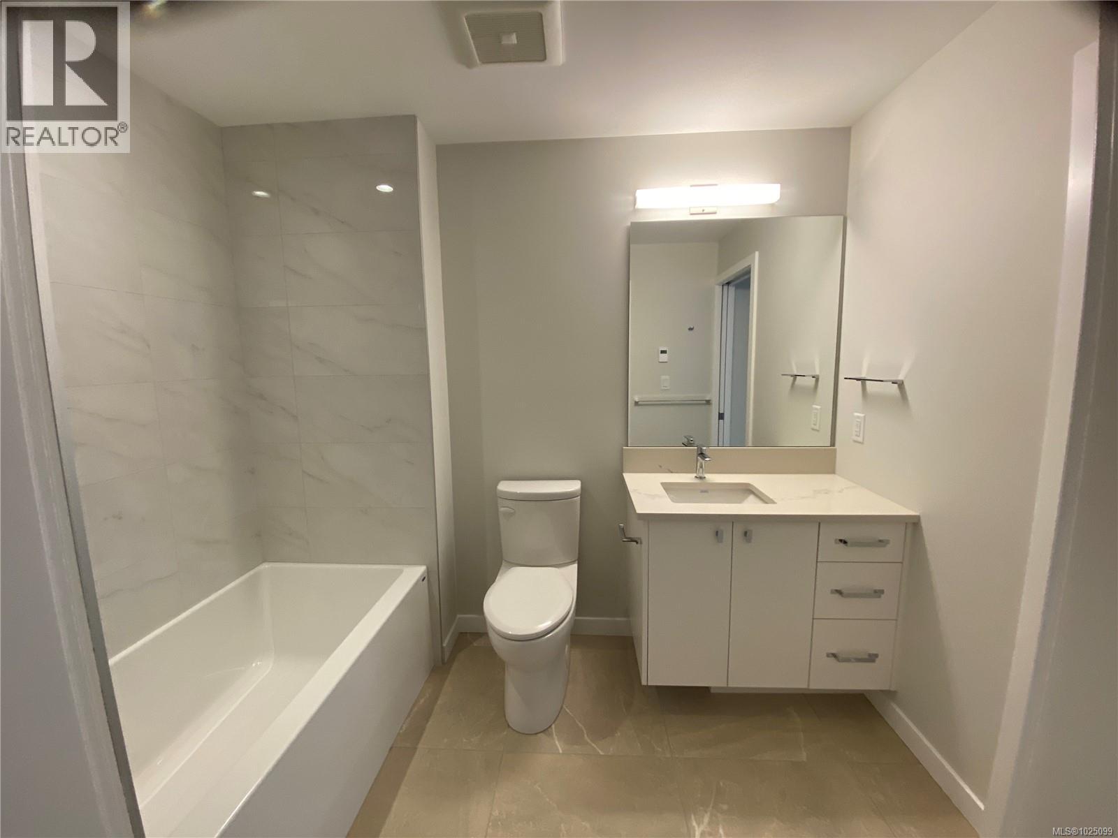 #203 4030 Shelbourne St - 22