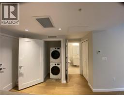 203 4030 Shelbourne St, Saanich, BC V8N3E4 Photo 15