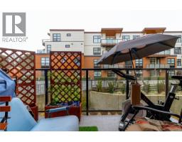 203 4030 Shelbourne St, Saanich, BC V8N3E4 Photo 11