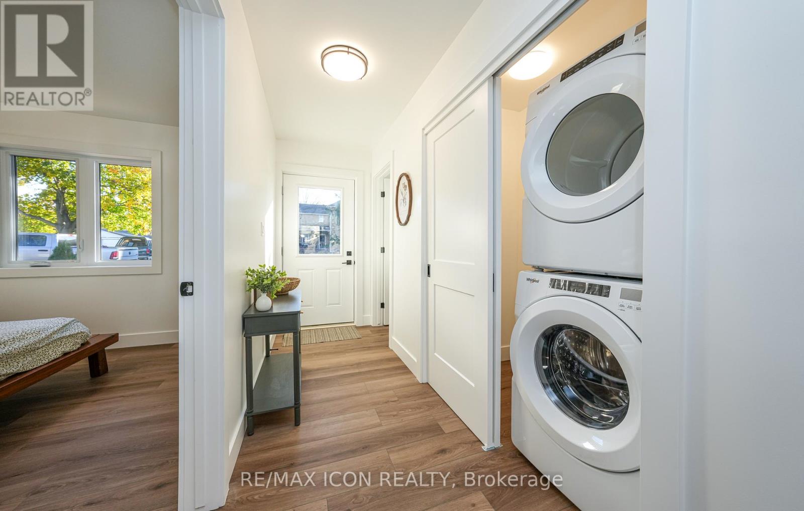 Single Family House for Sale in    ARDROSS STREET North Middlesex (Parkhill) 