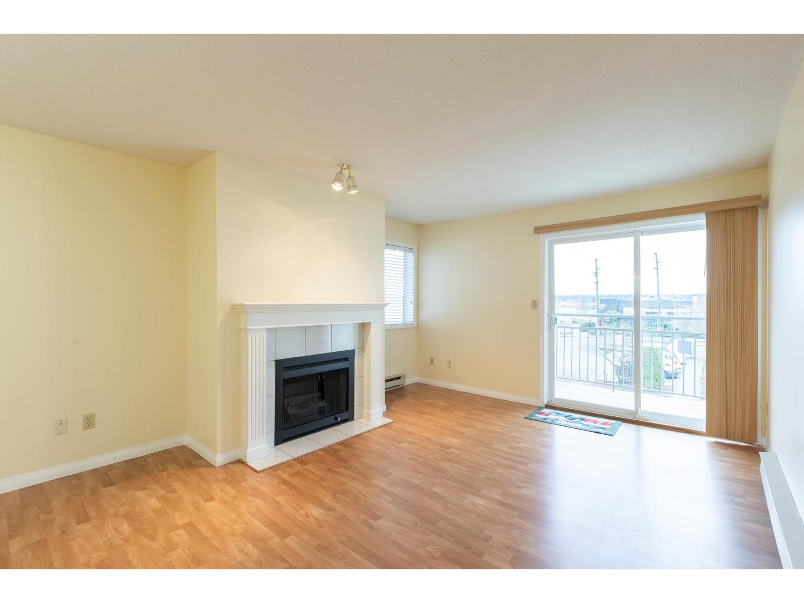 205 19645 64 AVENUE, Langley
