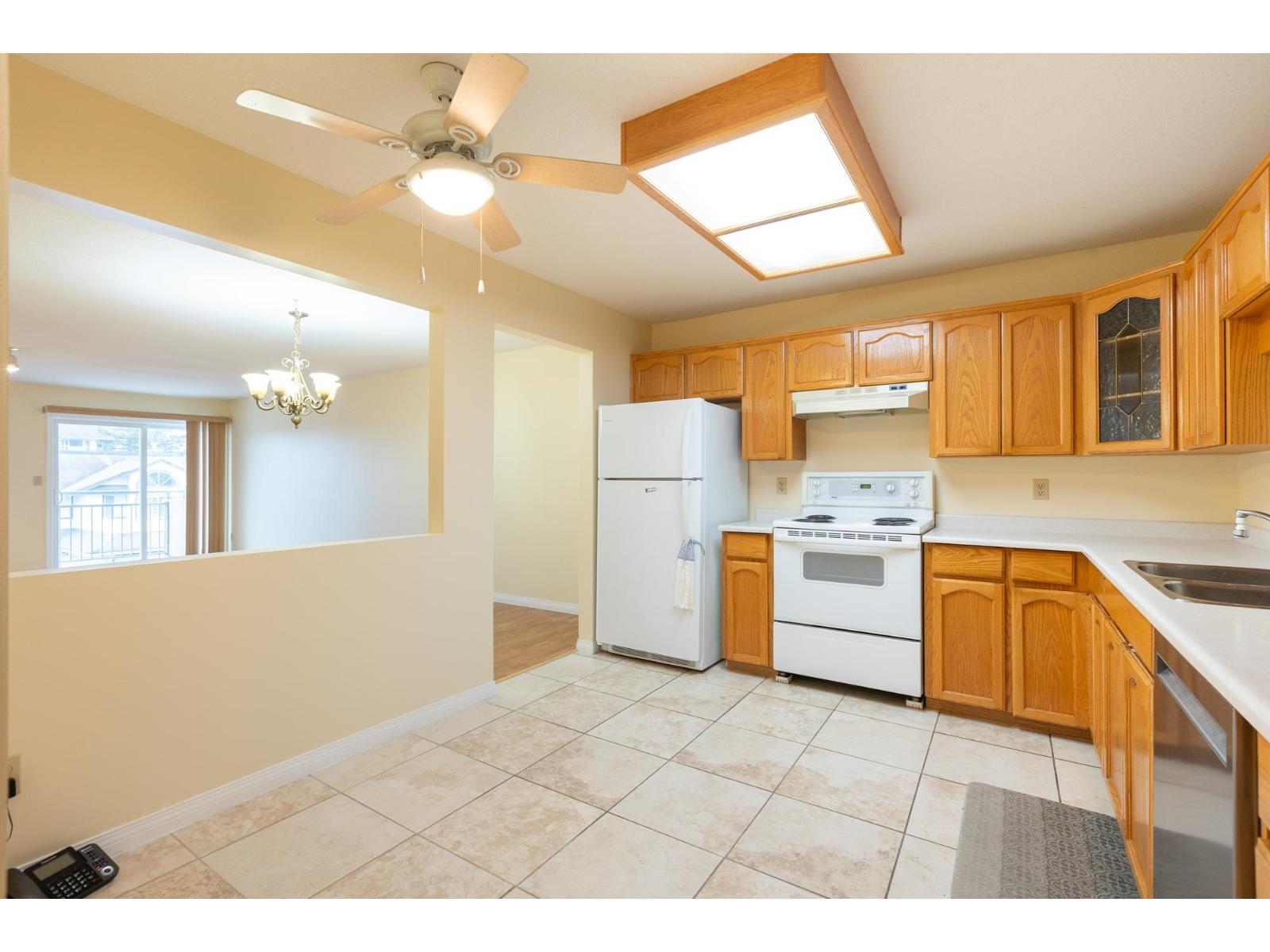205 19645 64 AVENUE, Langley
