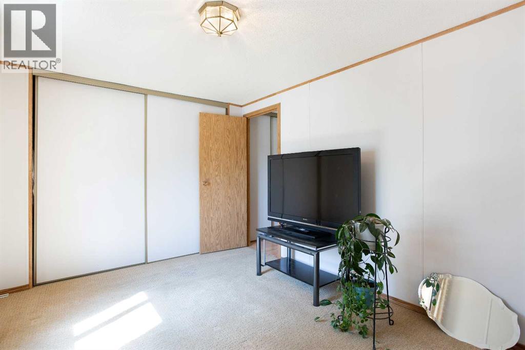 Single Family House Mobile Home for Sale in   Arbour Lake Road NW Arbour Lake Calgary 