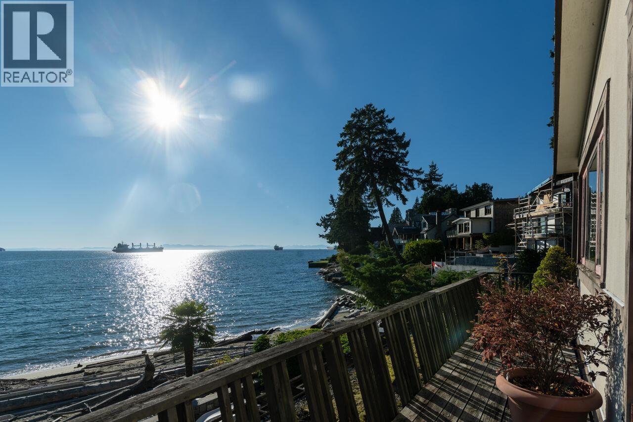 3248 MARINE DRIVE, West Vancouver