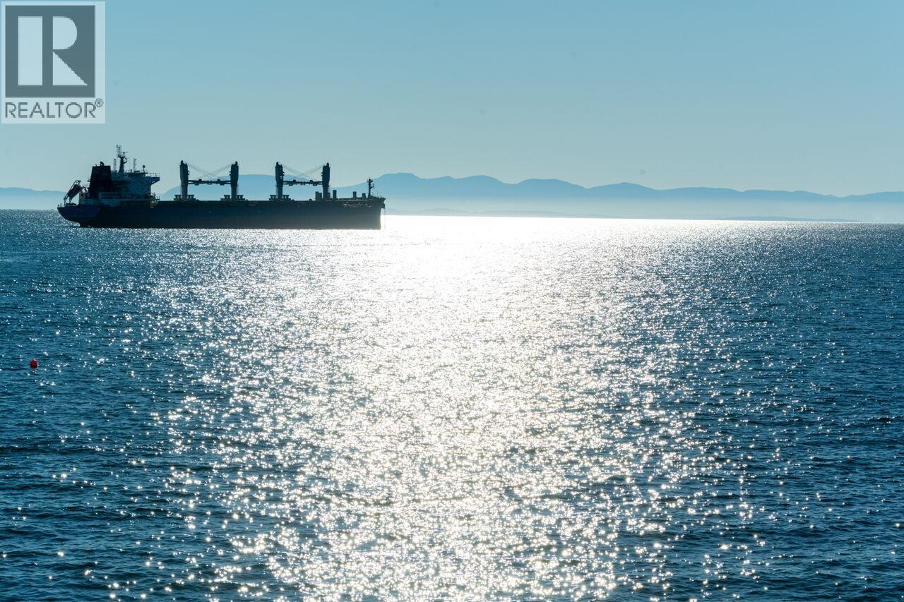 3248 MARINE DRIVE, West Vancouver