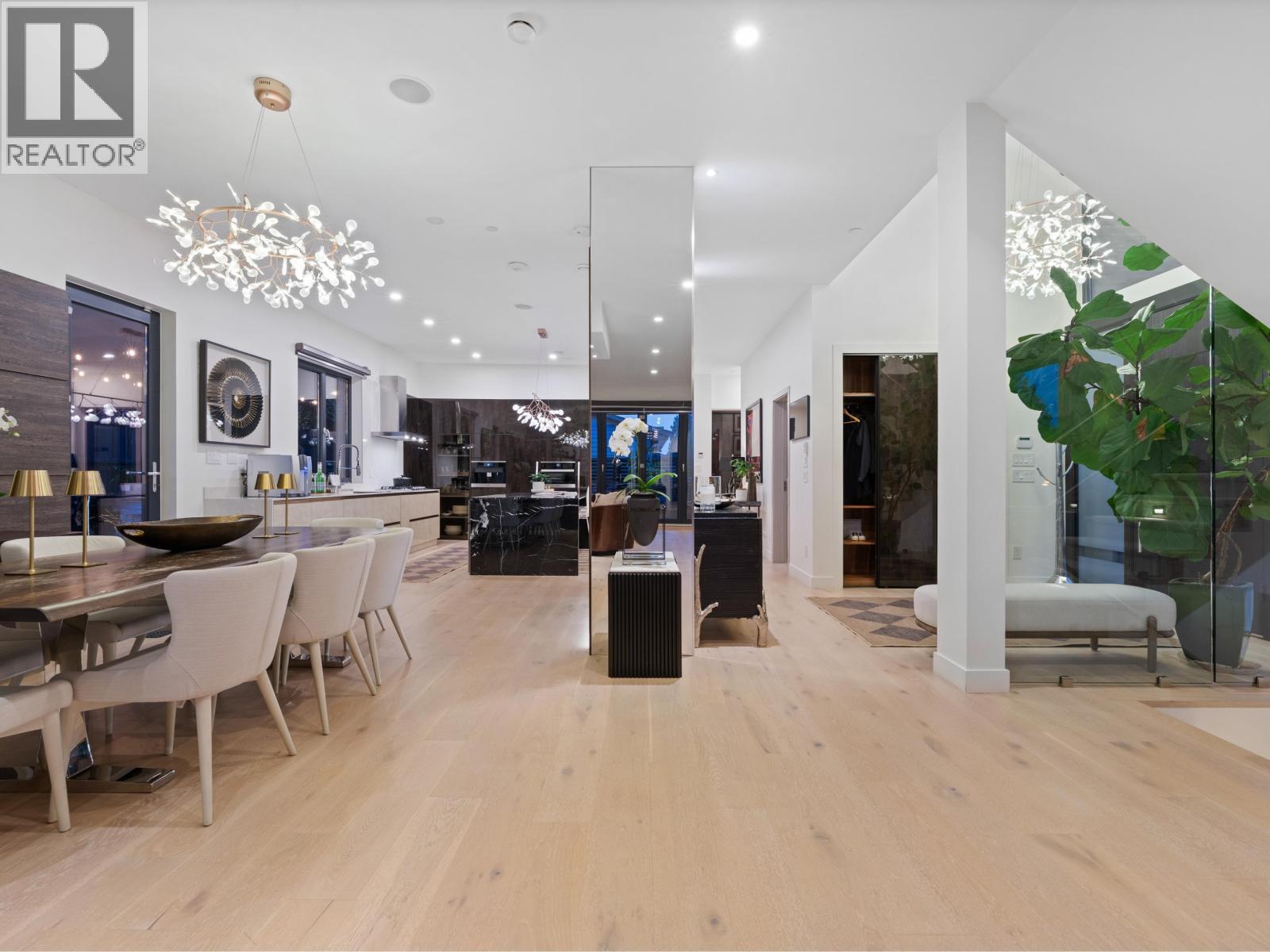 1045 SINCLAIR STREET, West Vancouver