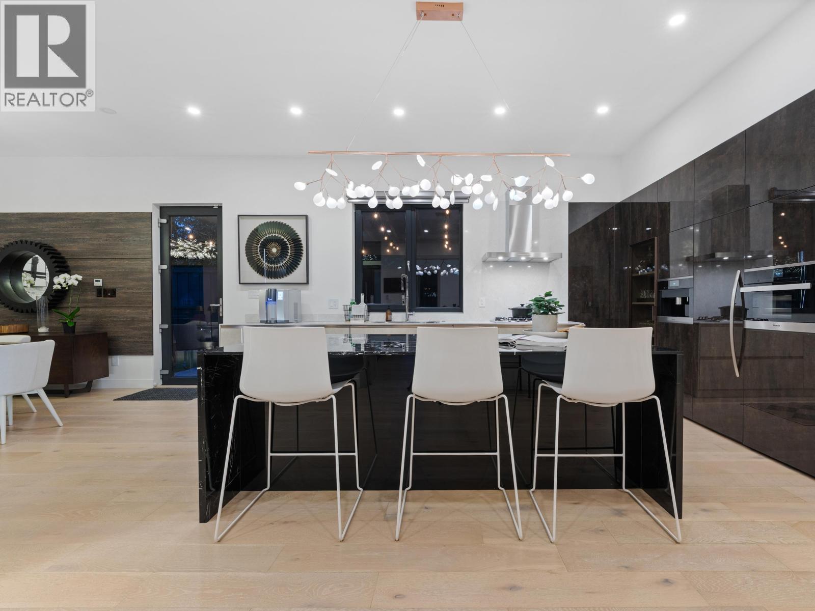 1045 SINCLAIR STREET, West Vancouver