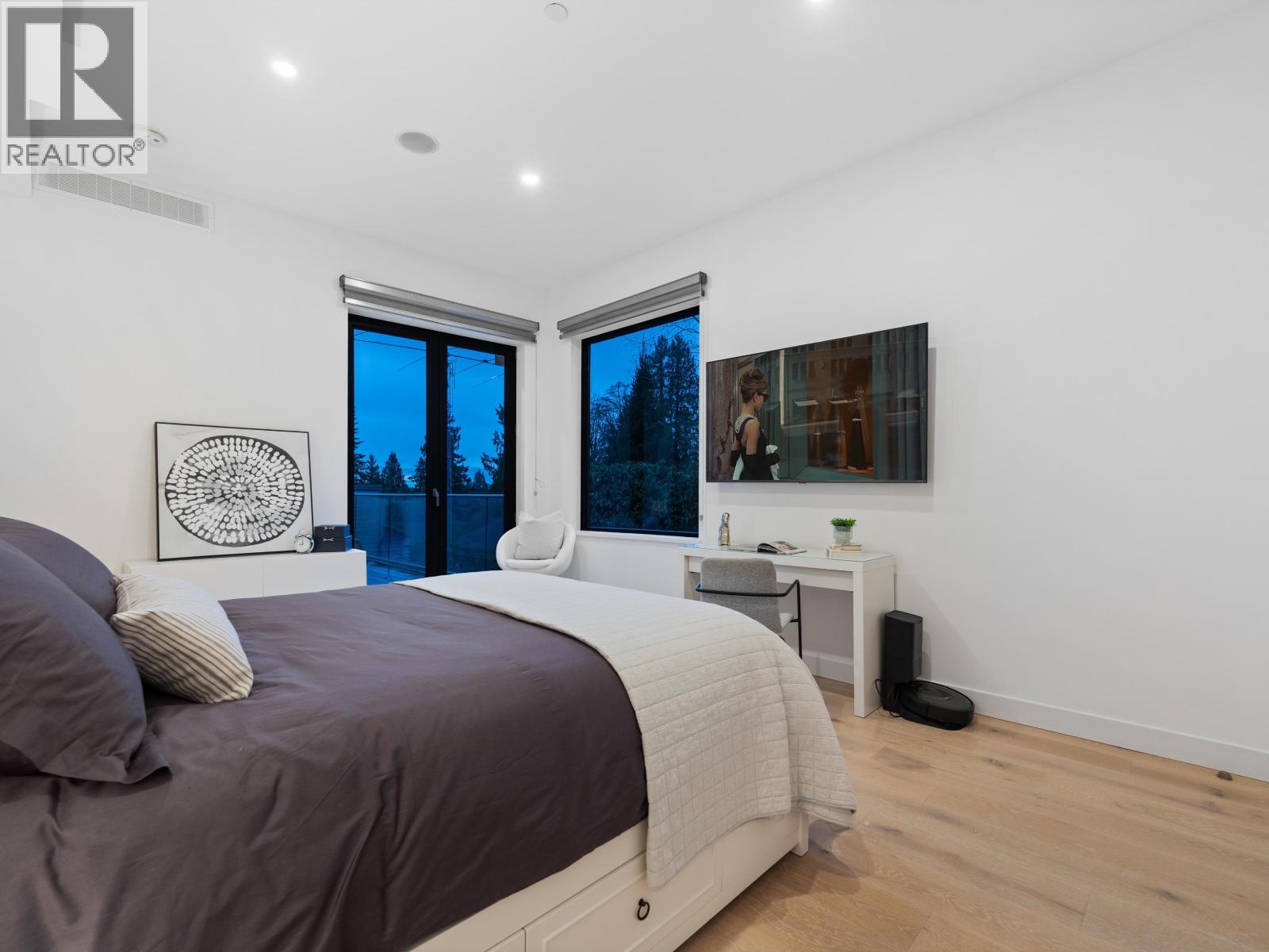 1045 SINCLAIR STREET, West Vancouver