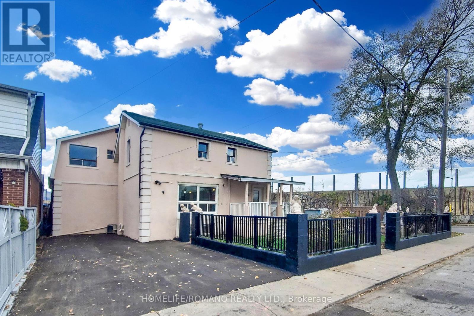 66 MAHONEY AVENUE - 2