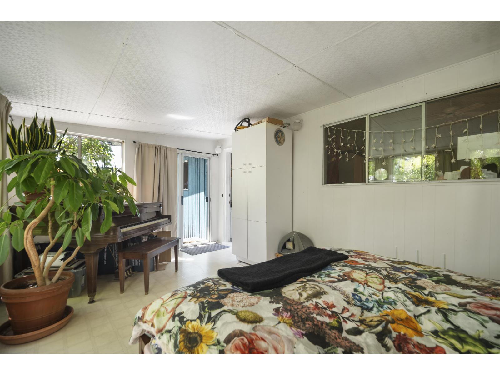 1056 STEVENS STREET, White Rock