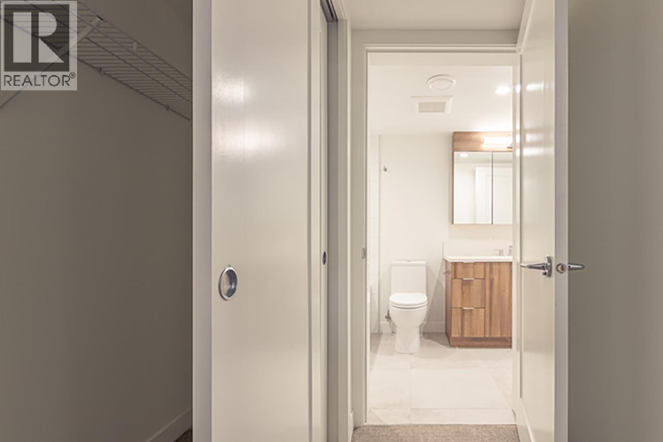 207 1365 PEMBERTON AVENUE, Squamish