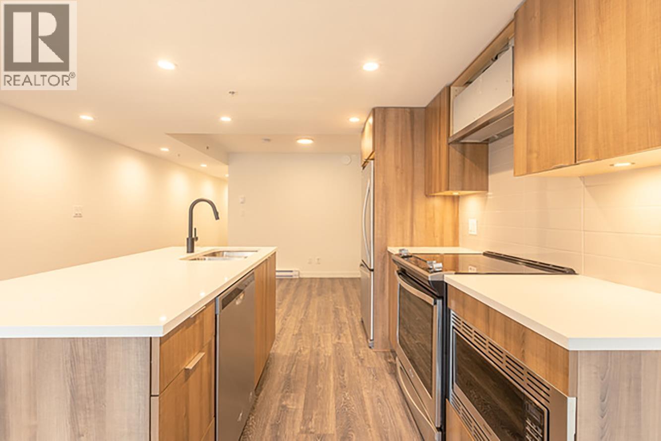 207 1365 PEMBERTON AVENUE, Squamish