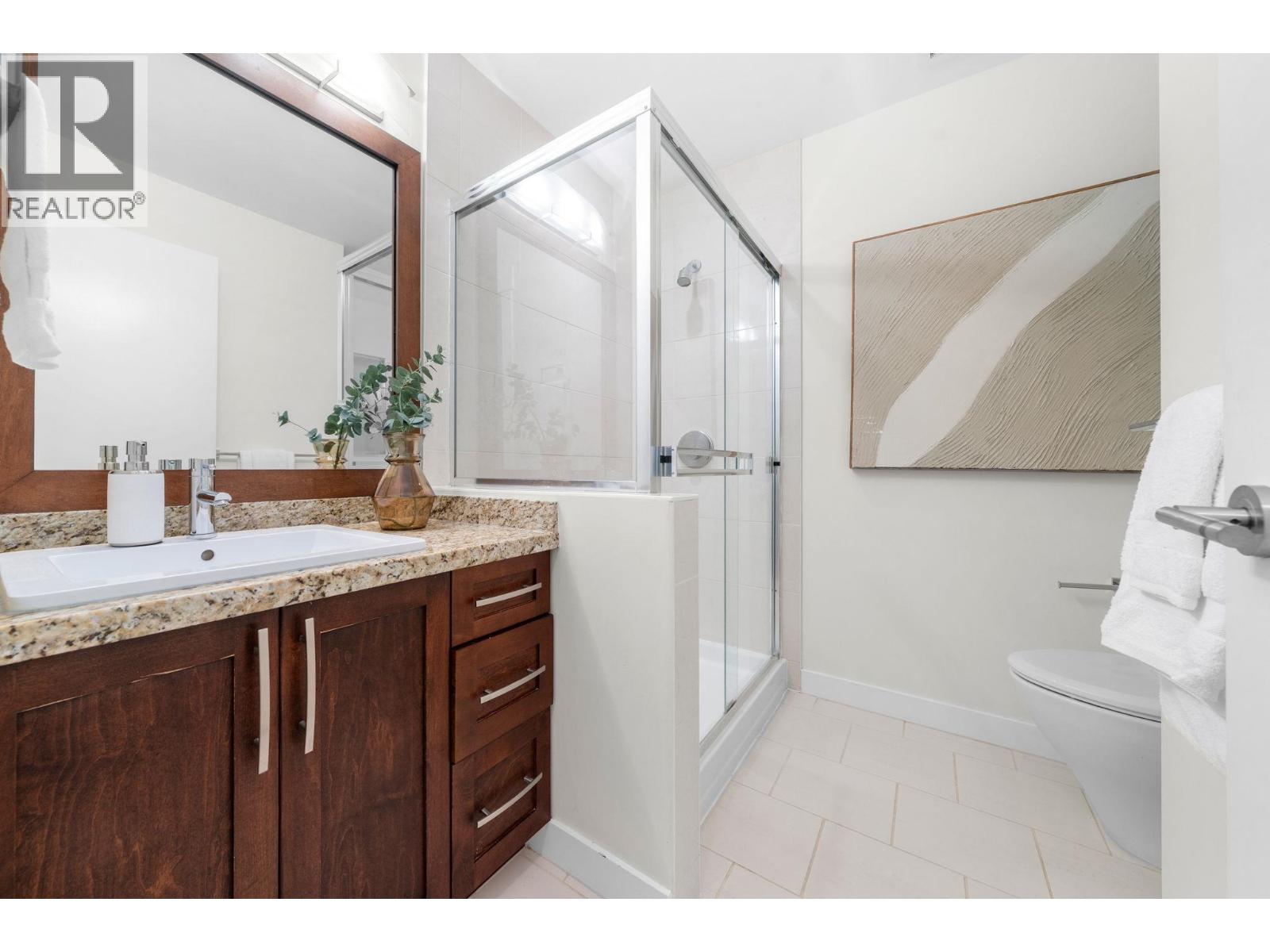 4 307 E 15TH STREET, North Vancouver