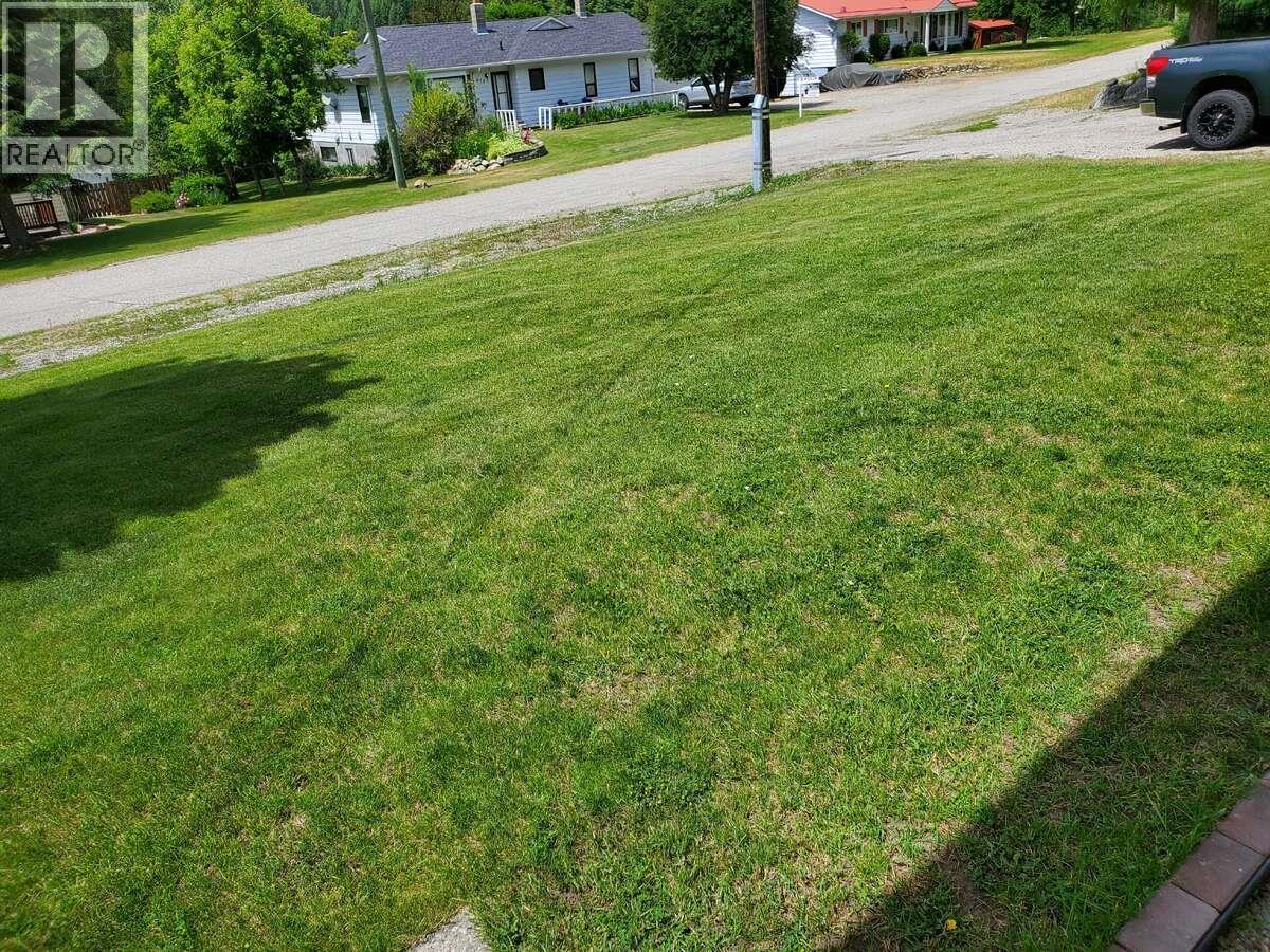 868 North Kimberley Avenue, Greenwood