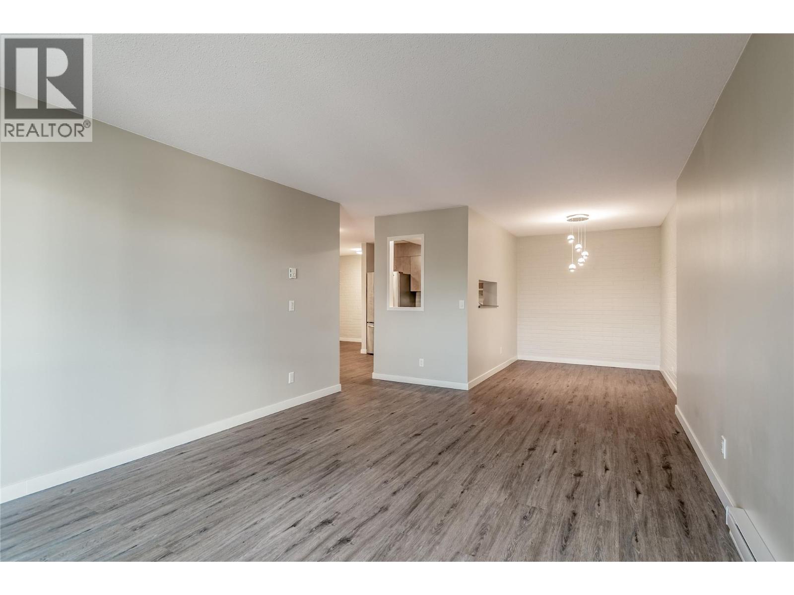 407 1915 Pacific Court, Kelowna