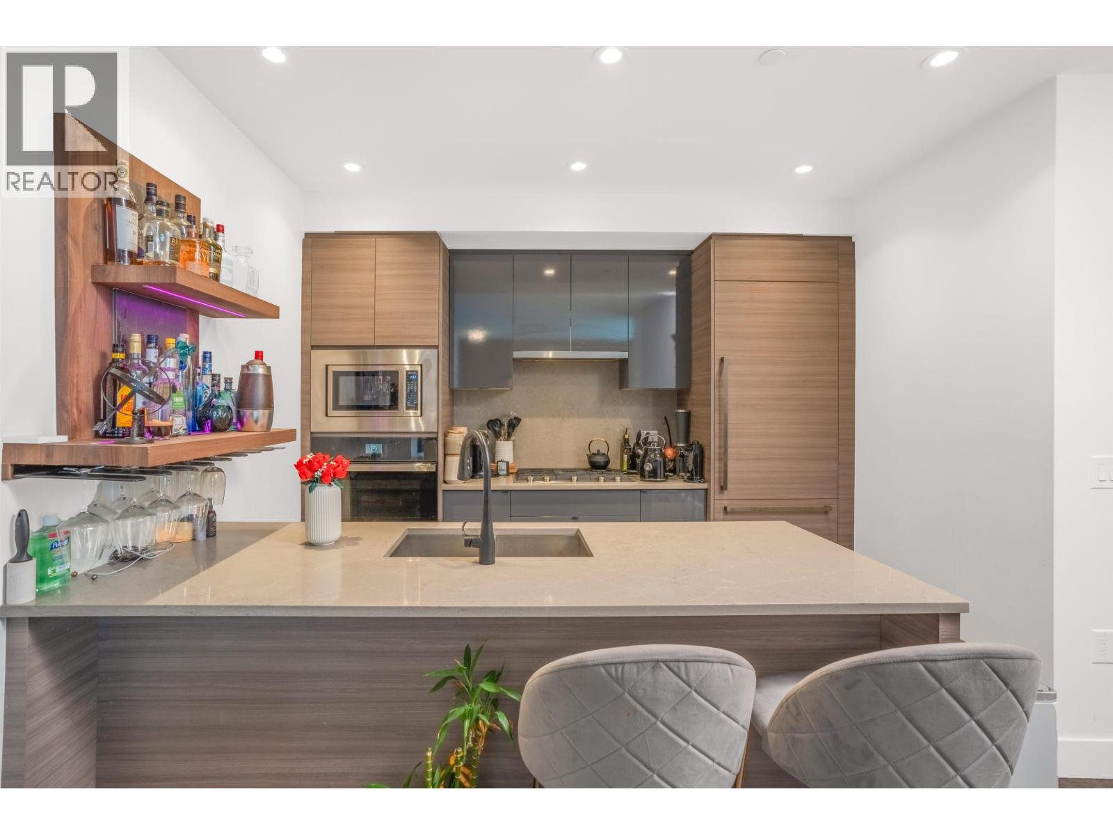 504/505 3438 SAWMILL CRESCENT, Vancouver