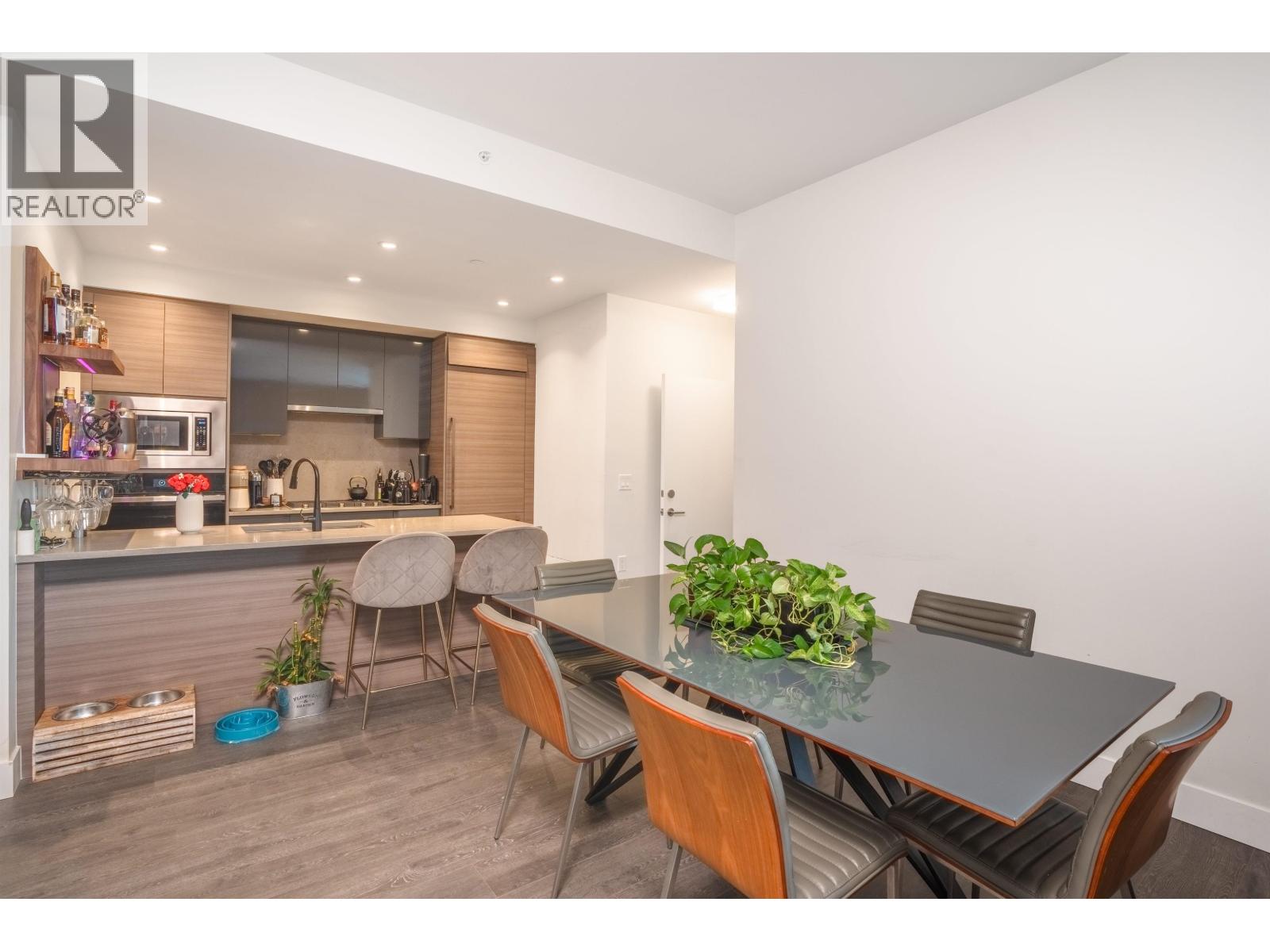 504/505 3438 SAWMILL CRESCENT, Vancouver