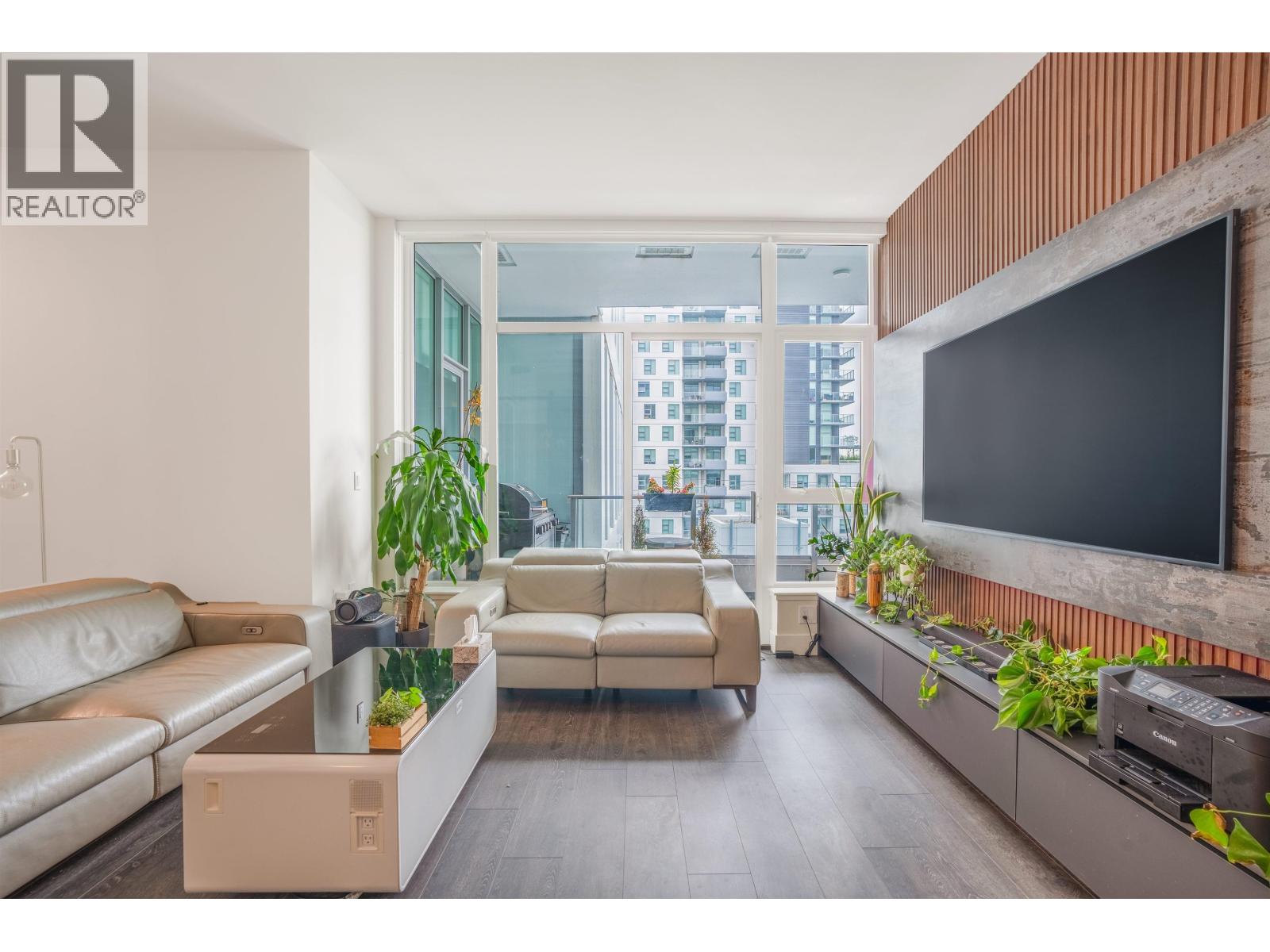 504/505 3438 SAWMILL CRESCENT, Vancouver