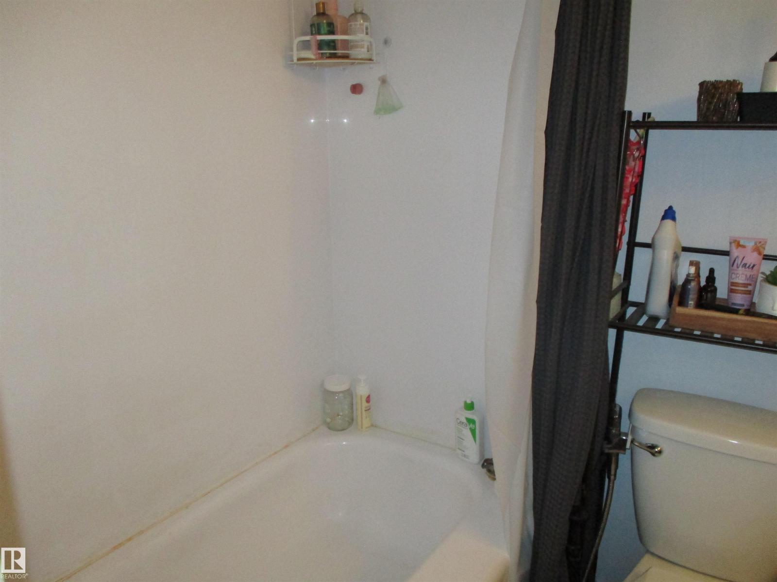 
          67 13833 30 Street NW
            <br/>
            <span>Edmonton</span>
            , 
            <span>AB</span>
             <span>T5Y2B2</span>
         - Photo 18
