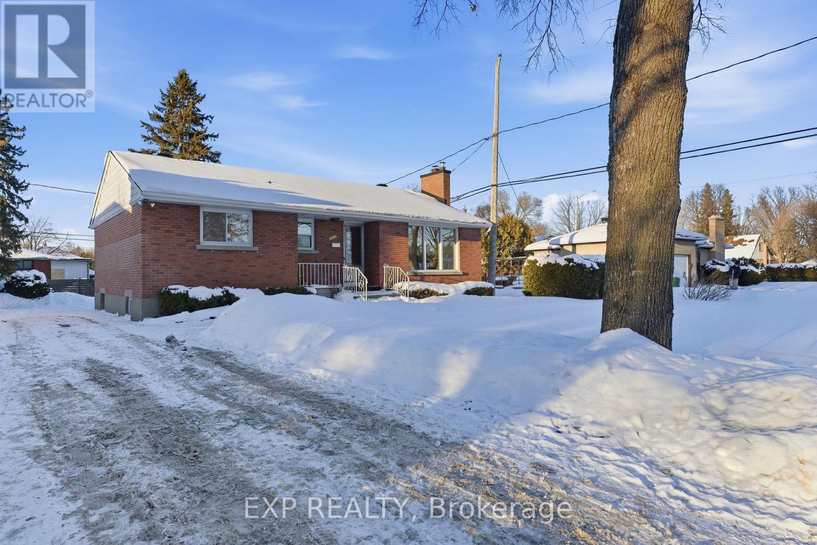 2243 MIRAMICHI STREET - 32