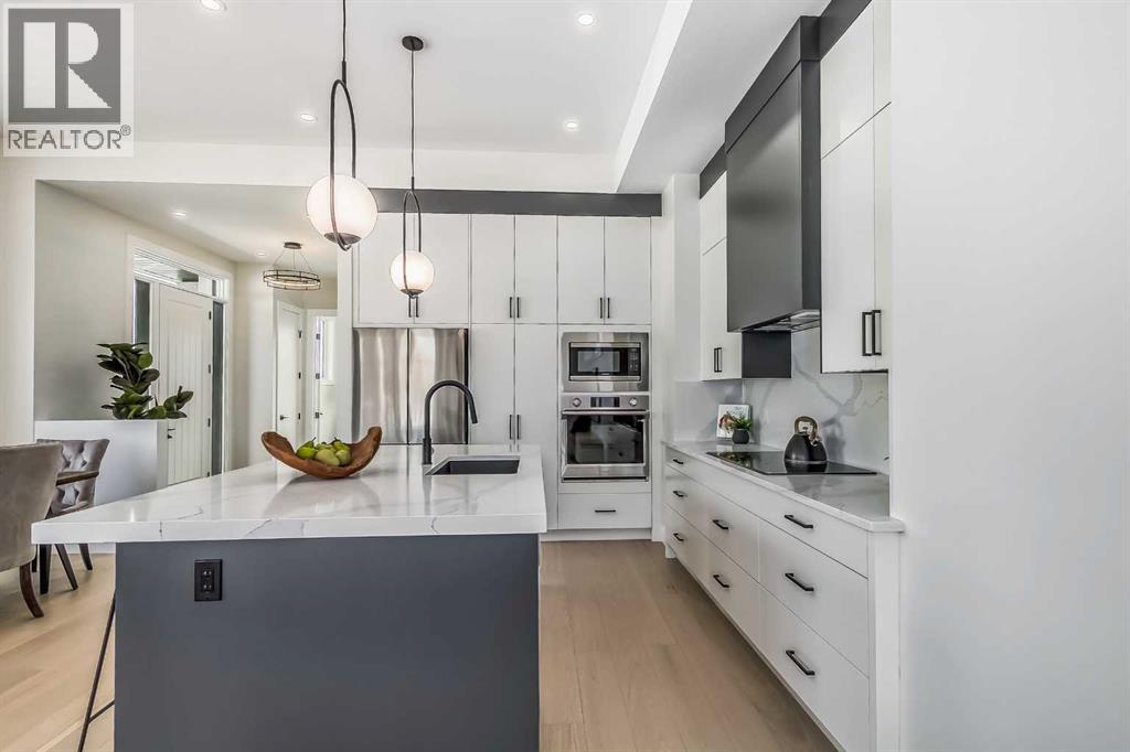 Single Family House for Sale in   Avenue SW Shaganappi Calgary 