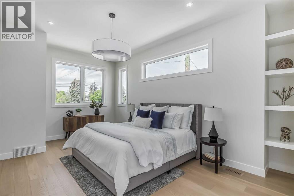 Single Family House for Sale in   Avenue SW Shaganappi Calgary 