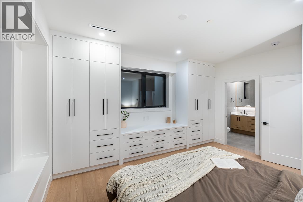 4675 ST. GEORGE STREET, Vancouver