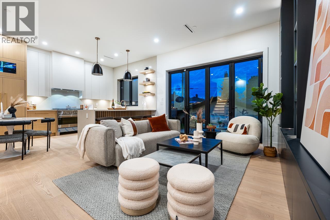 4675 ST. GEORGE STREET, Vancouver