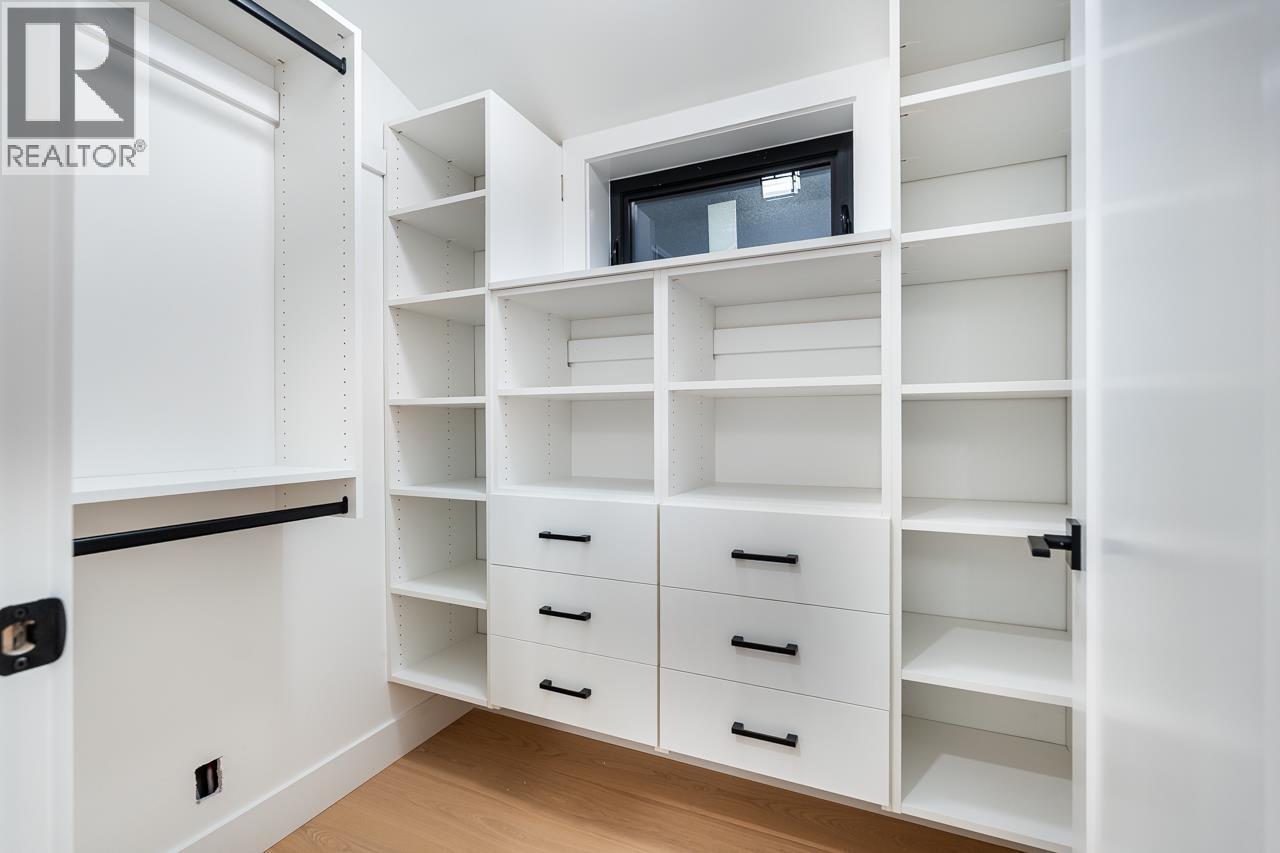 4675 ST. GEORGE STREET, Vancouver