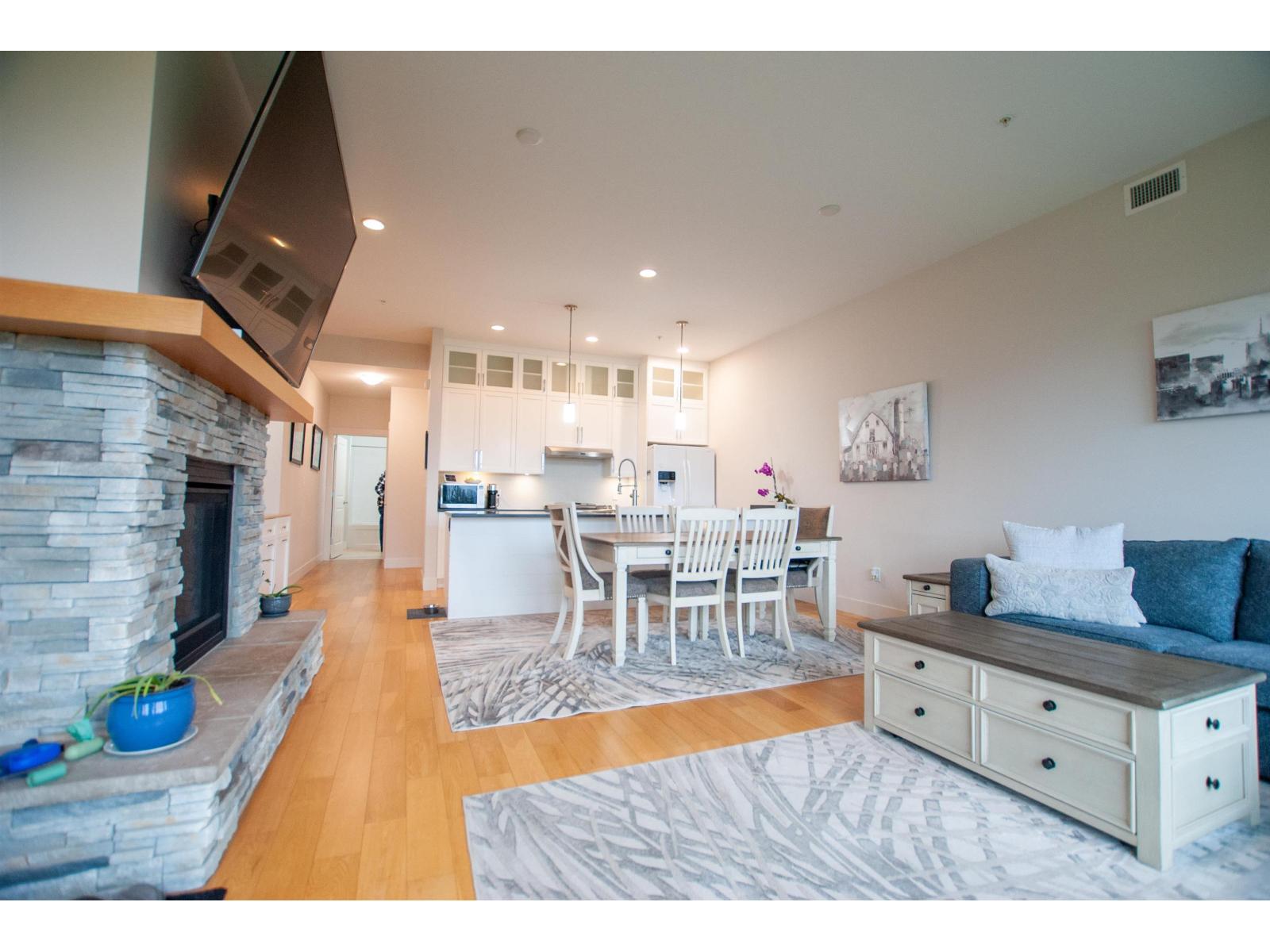 114 51096 FALLS COURT, Eastern Hillsides, Chilliwack