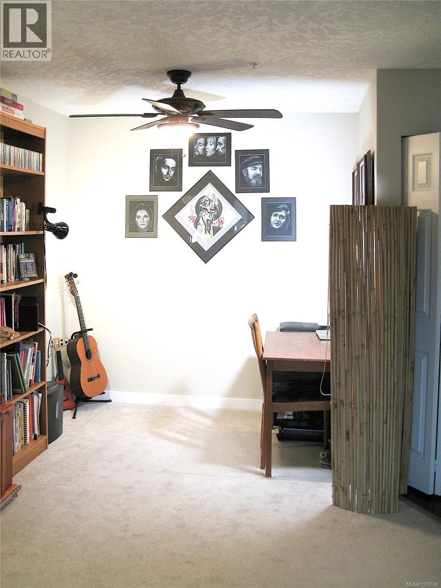 308 1505 Church Avenue, Saanich