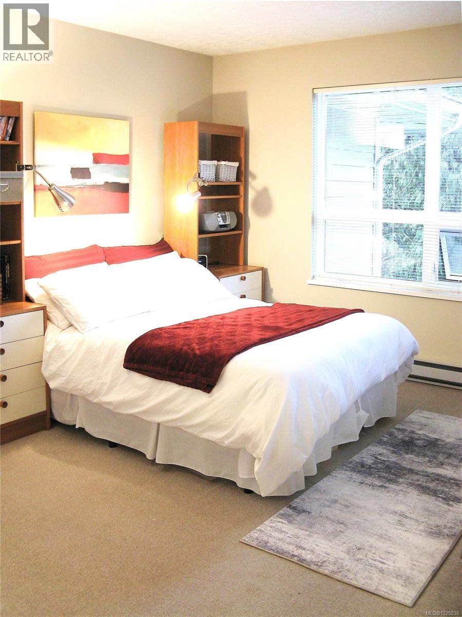 308 1505 Church Avenue, Saanich