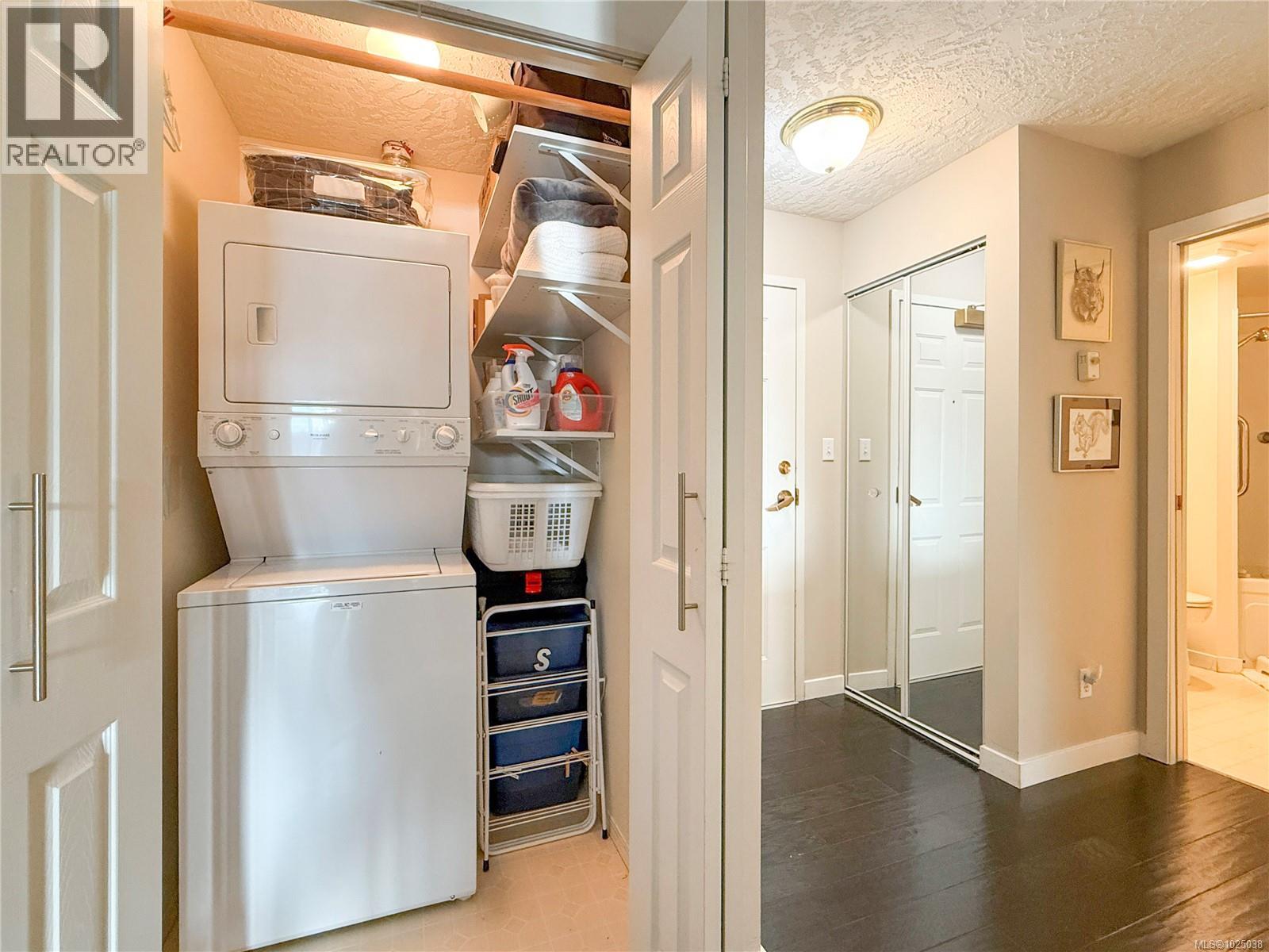 308 1505 Church Avenue, Saanich