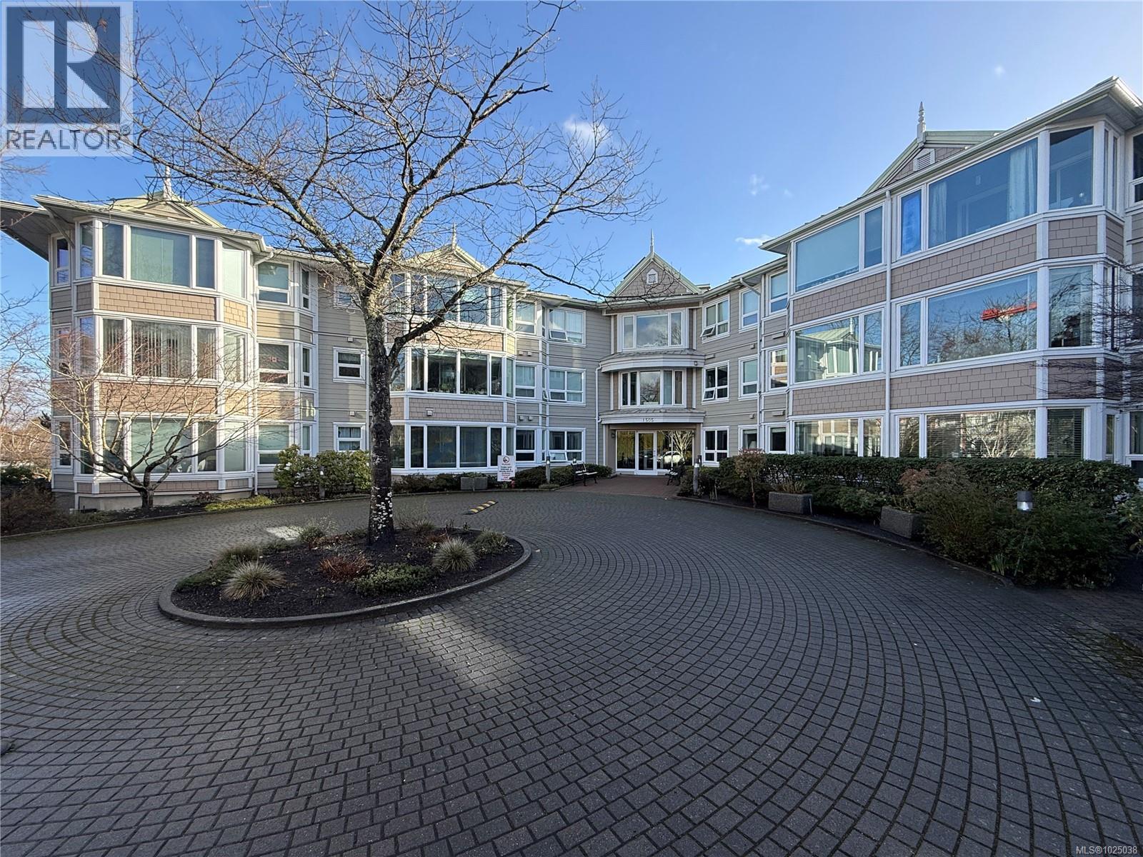 308 1505 Church Avenue, Saanich