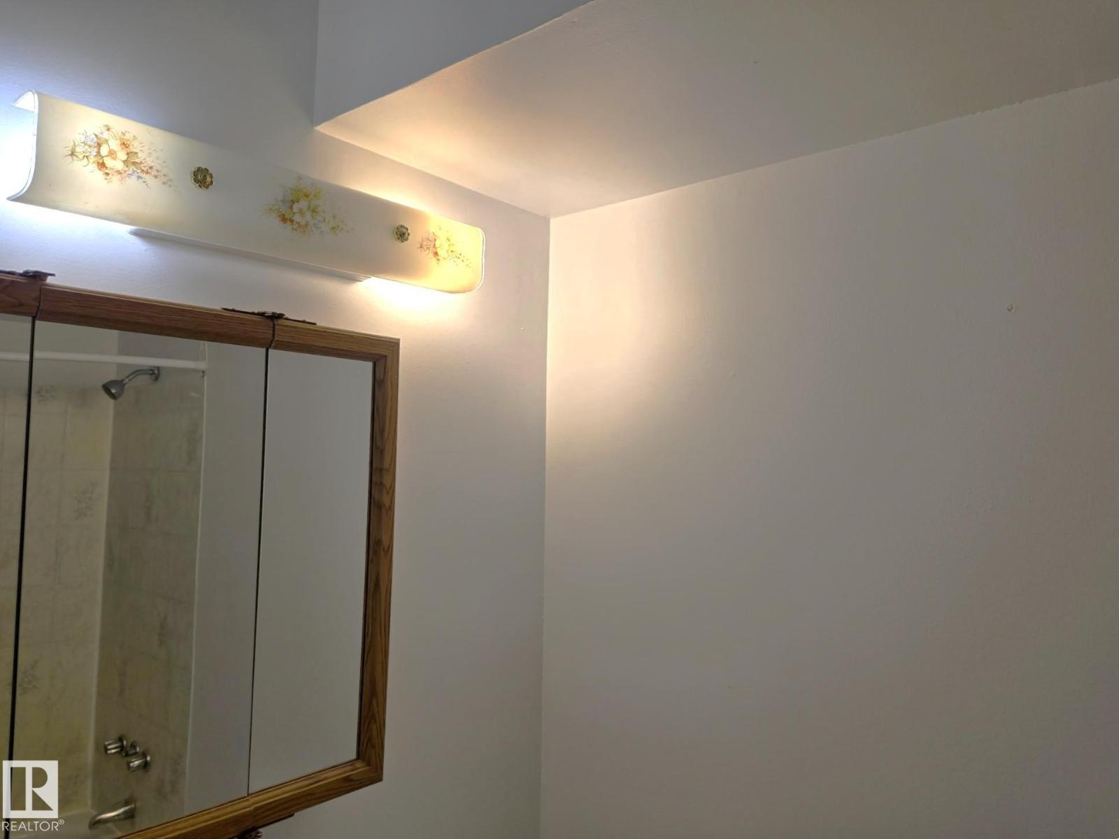 8 LAFOND DR, Tofield