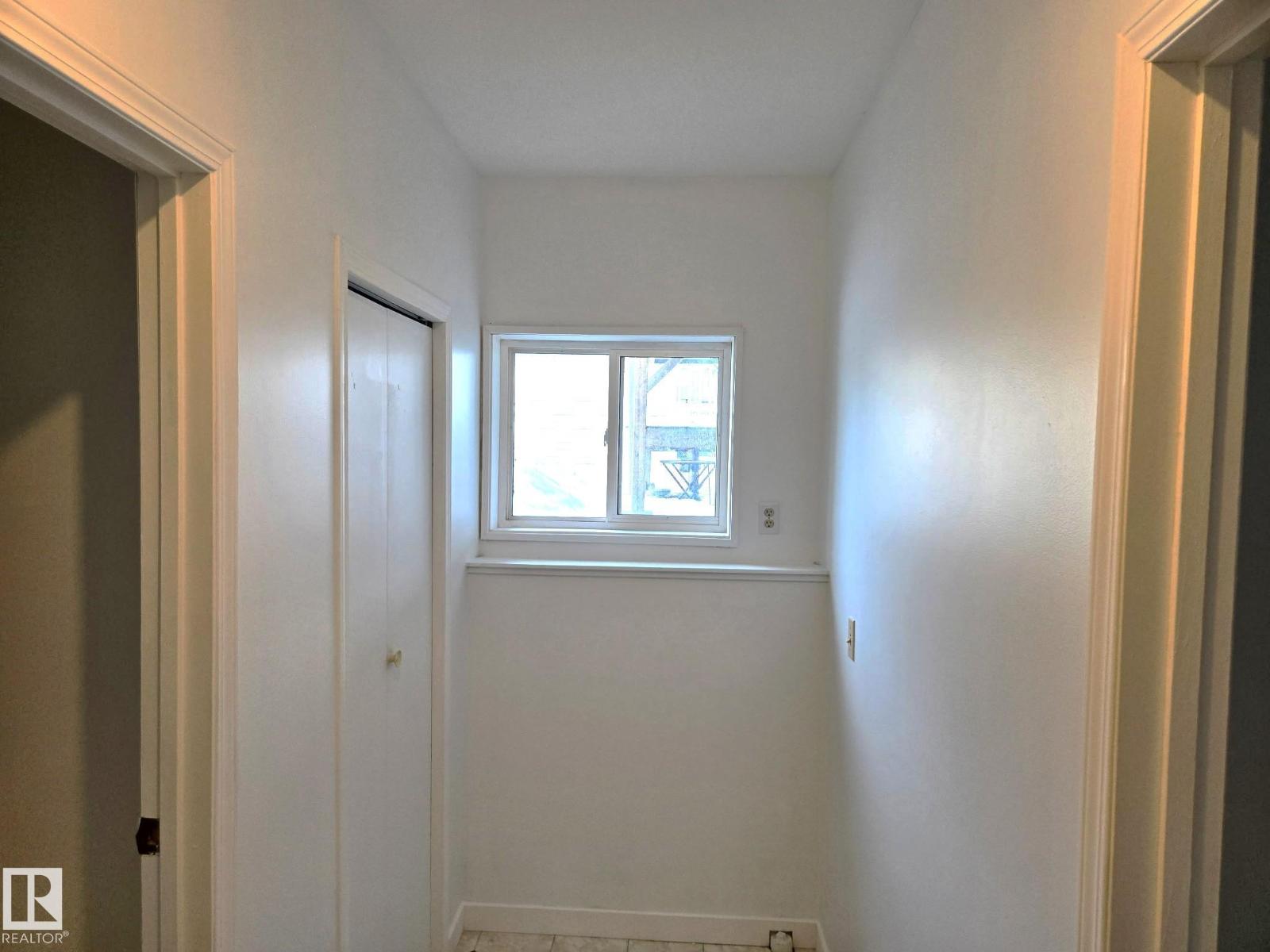 8 LAFOND DR, Tofield