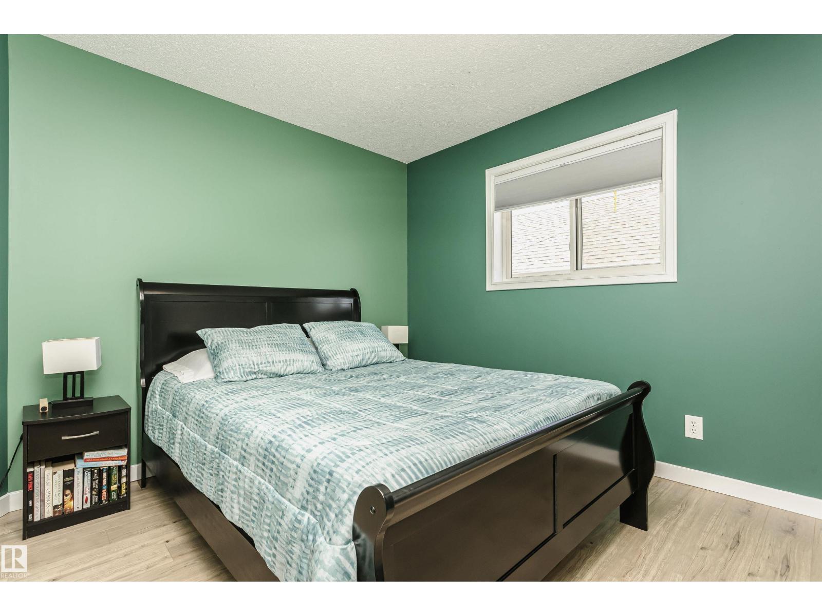 8 LAFOND DR, Tofield