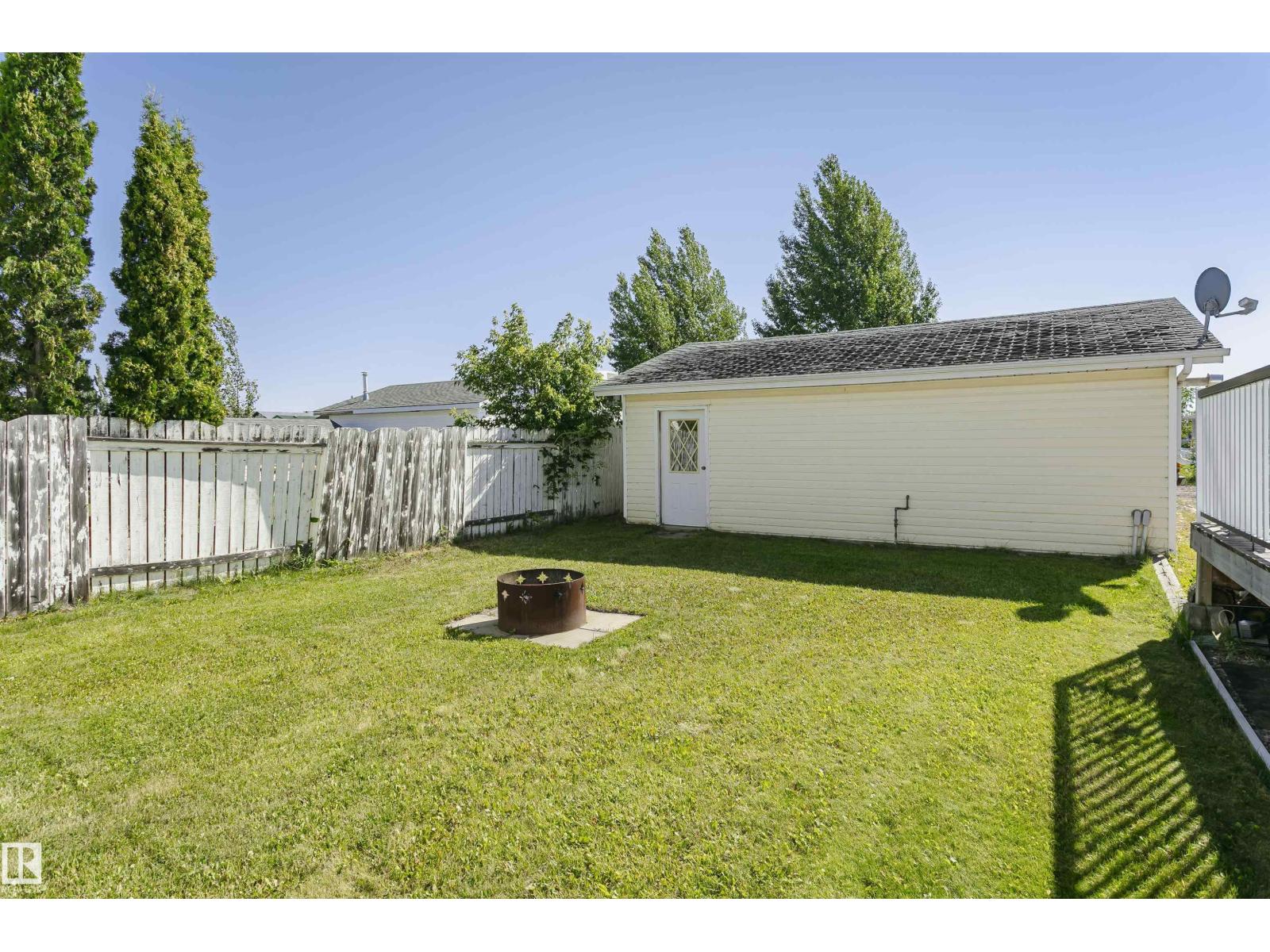 8 LAFOND DR, Tofield