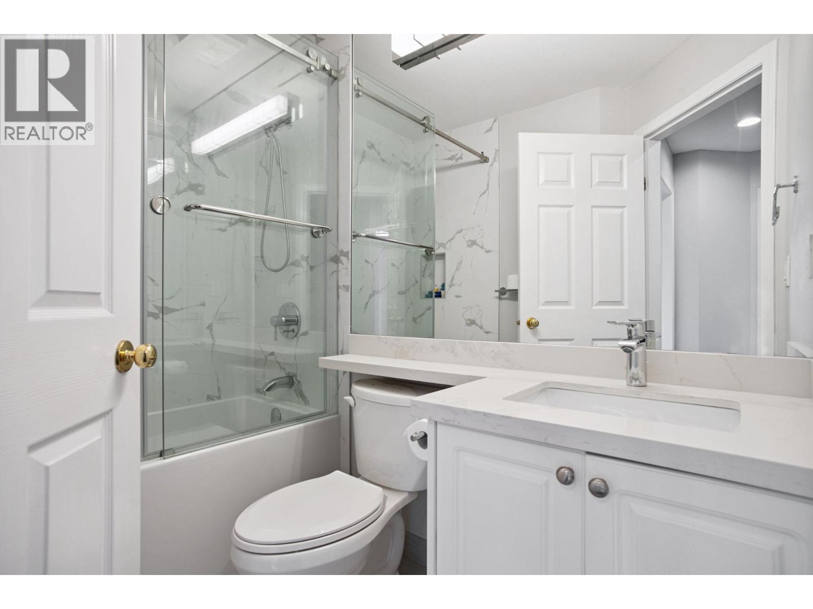 6 4933 FISHER DRIVE, Richmond