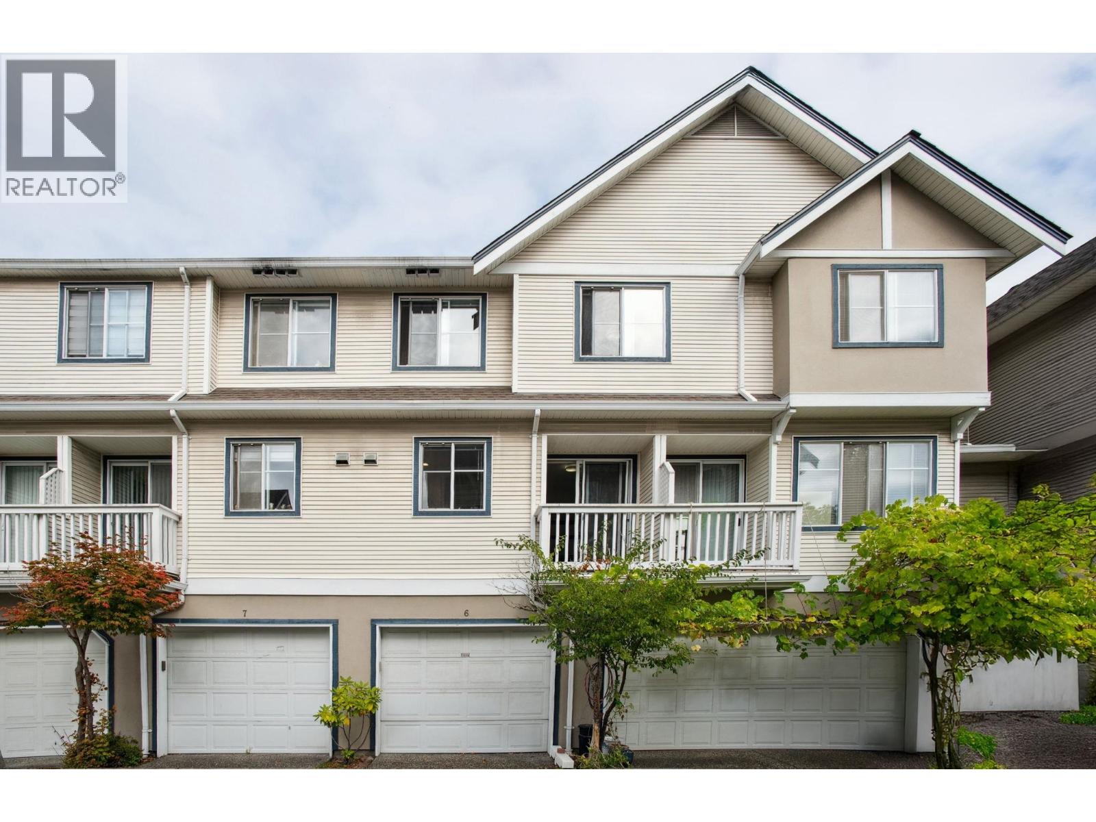 6 4933 FISHER DRIVE, Richmond