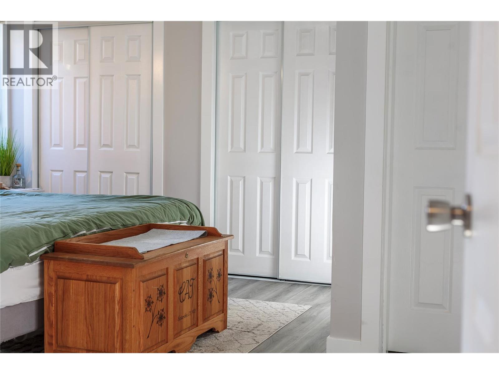 42 Lakeshore Drive, Vernon