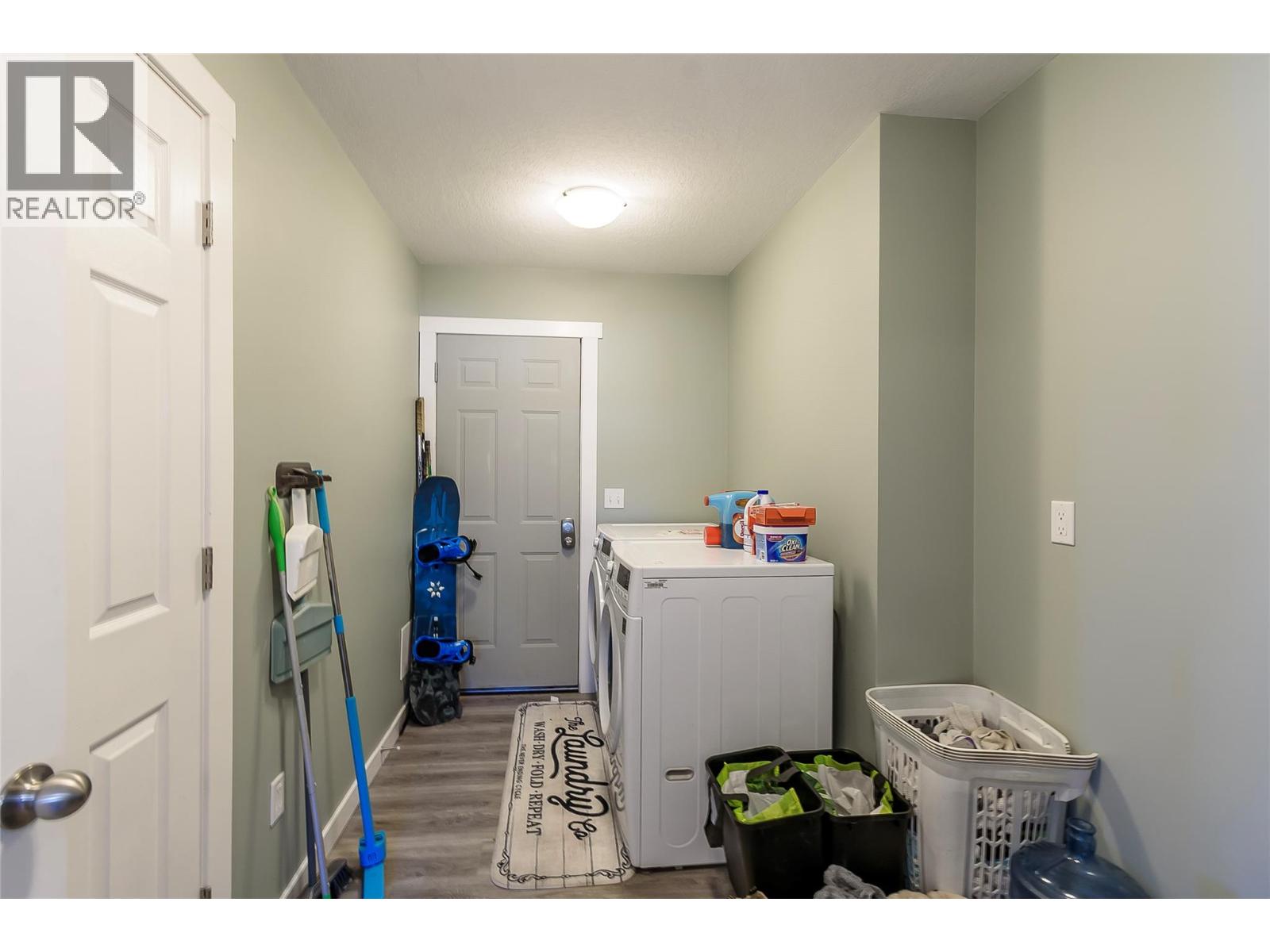 42 Lakeshore Drive, Vernon