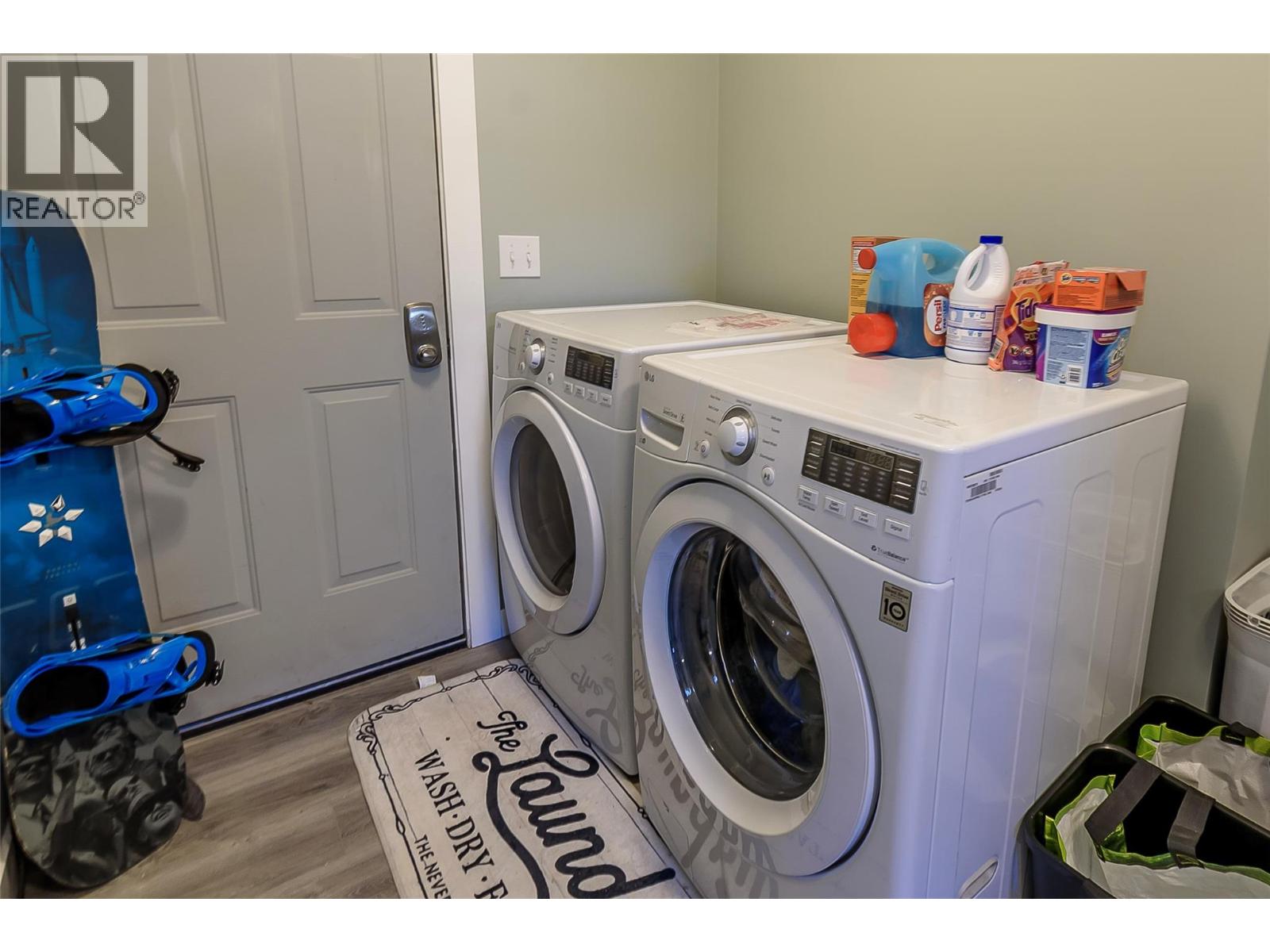 42 Lakeshore Drive, Vernon