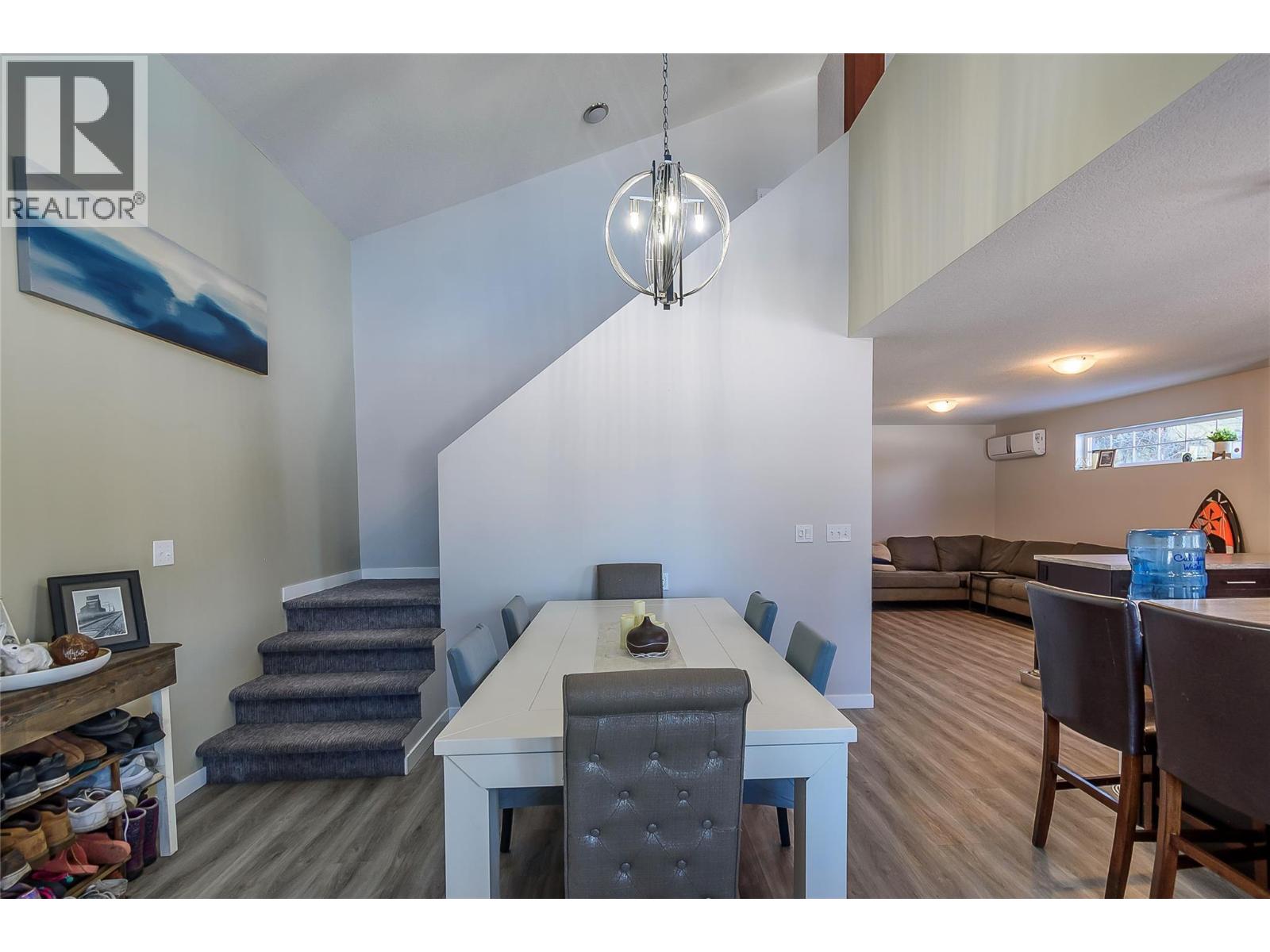 42 Lakeshore Drive, Vernon