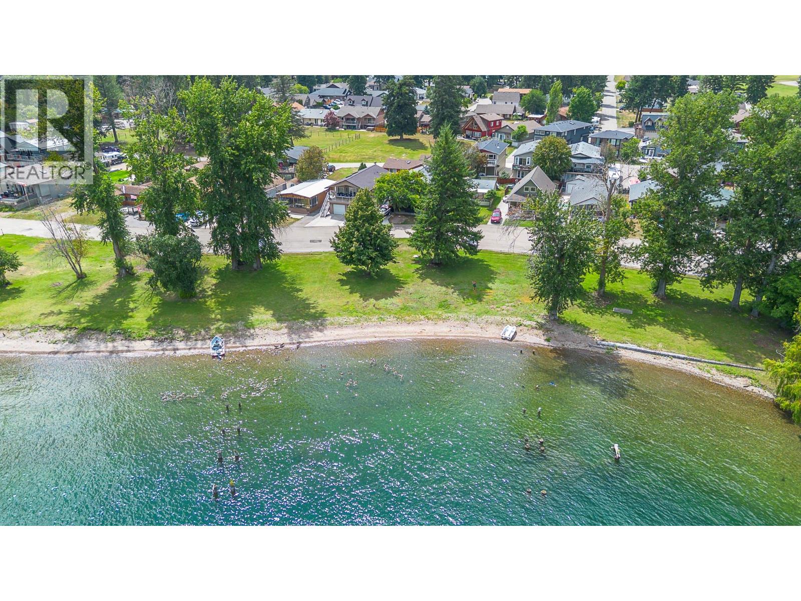 42 Lakeshore Drive, Vernon